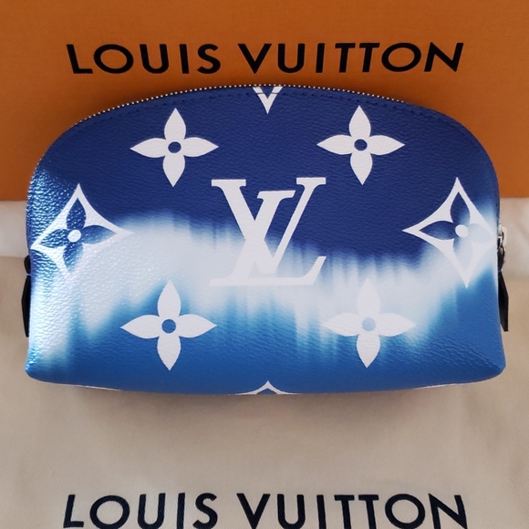 Louis Vuitton Escale Blue Cosmetic Toiletry Pouch Giant Flower Monogram Pochette - Picture 9 of 17